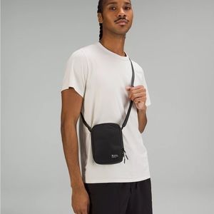 Lulu lemon cross body bag
